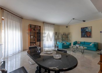 Sala da pranzo - Appartamento viale scala greca
 
406, Siracusa - foto 1