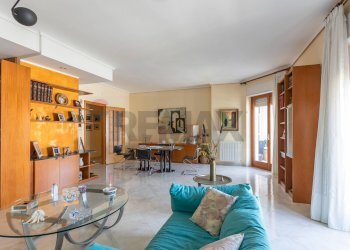 Sala da pranzo - Appartamento viale scala greca
 
406, Siracusa - foto 27