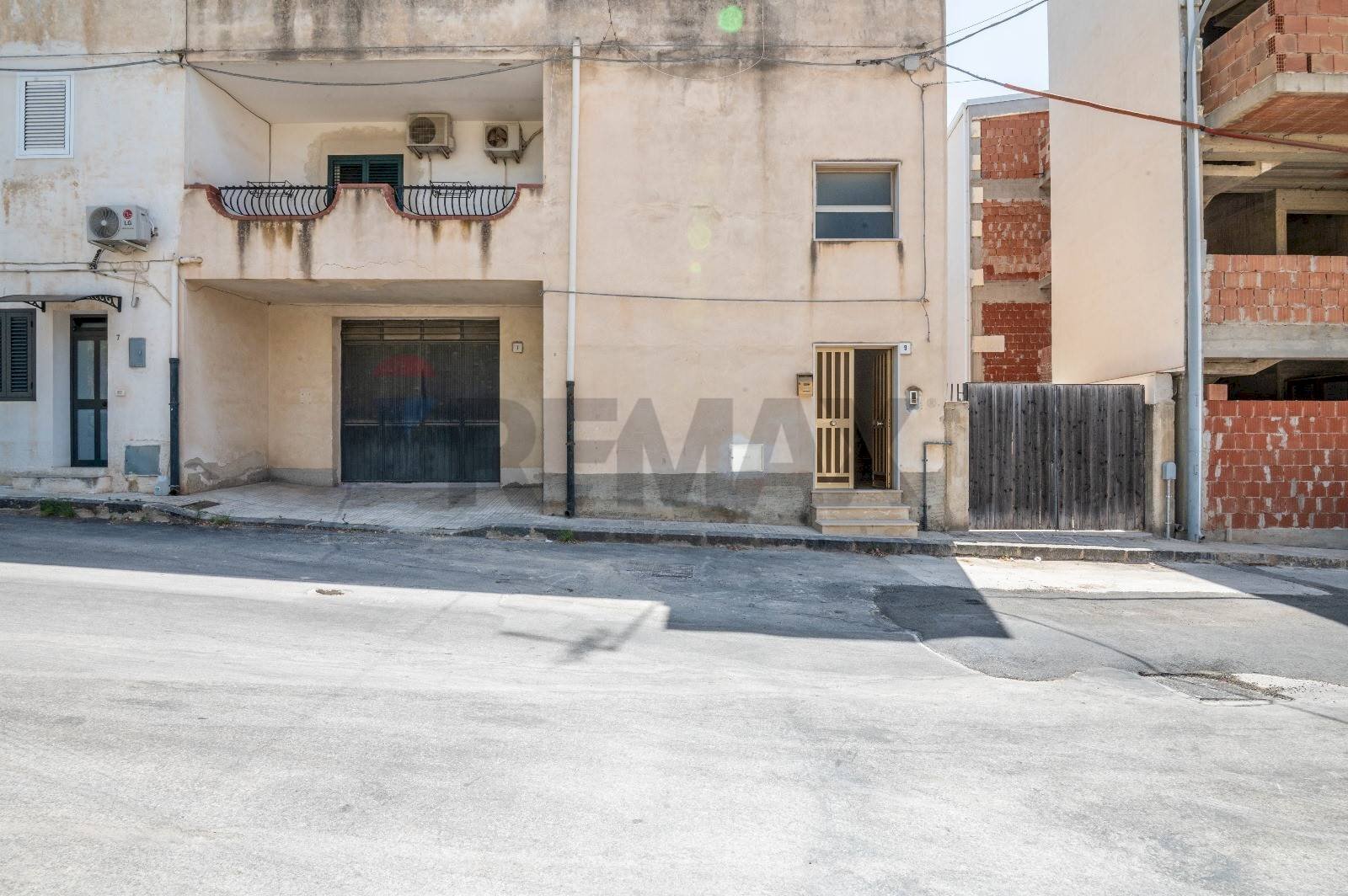 Edificio all\'aperto - Independent house VIA CARLO CARRA'
 
9, Noto - photo 2