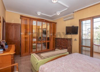 Camera / camera da letto - Casa indipendente VIA CARLO CARRA'
 
9, Noto - foto 33