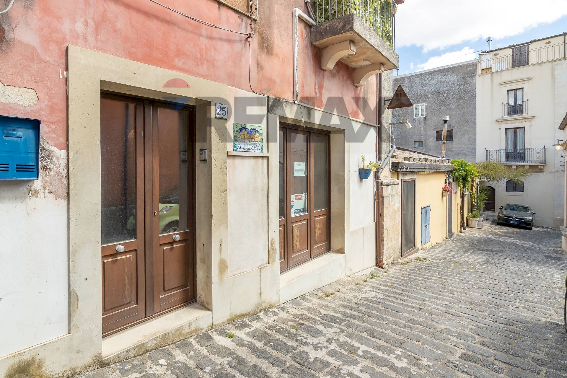 Edificio all\'aperto - Casa indipendente via Pietro Messina
 
25, Palazzolo Acreide - foto 1