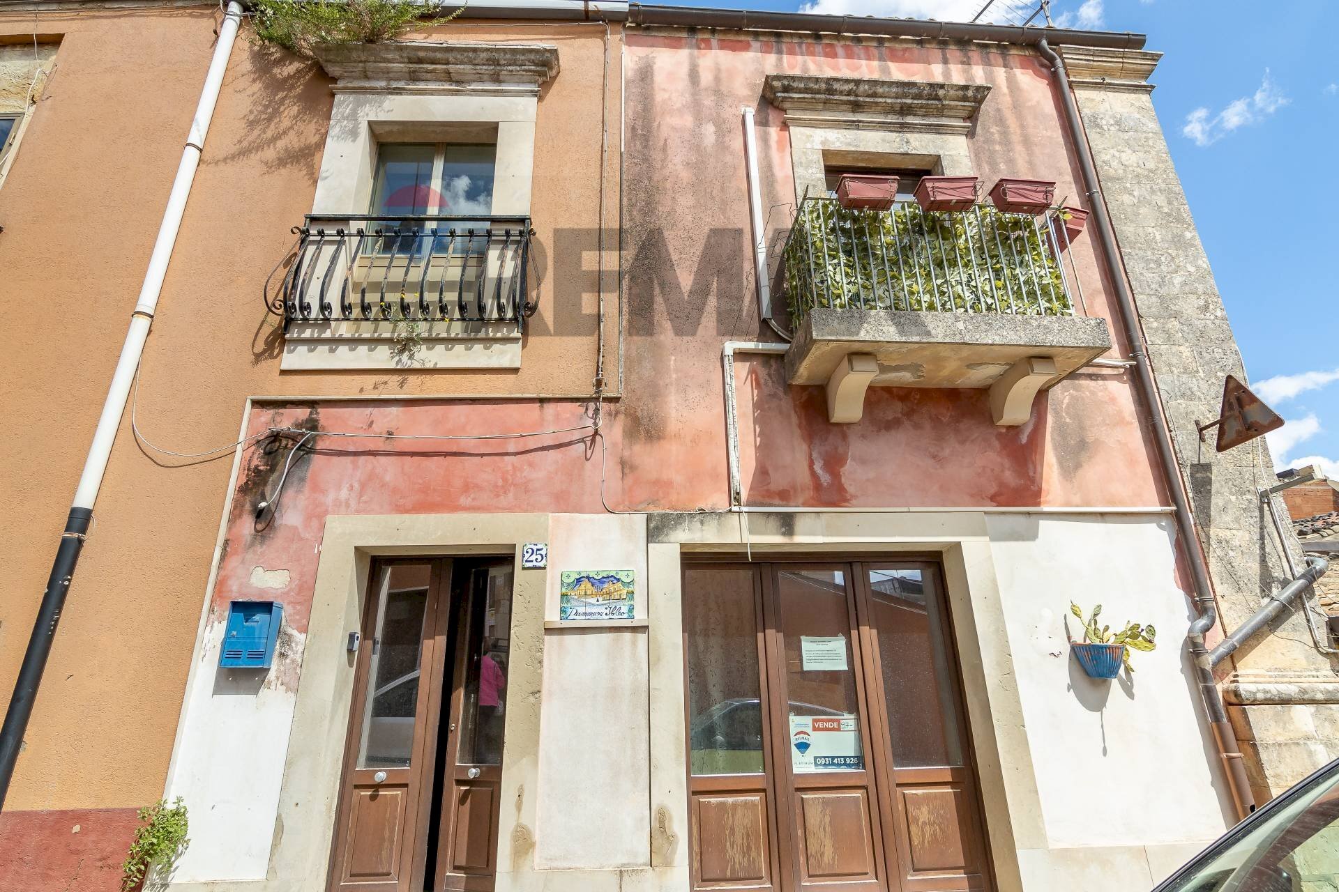 Edificio all\'aperto - Casa indipendente via Pietro Messina
25, Palazzolo Acreide - foto 2