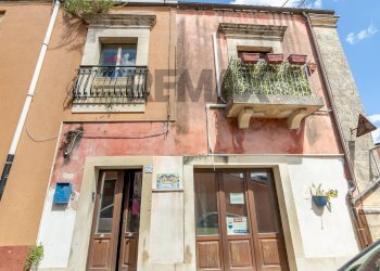 Edificio all\'aperto - Casa indipendente via Pietro Messina
 
25, Palazzolo Acreide - foto 2