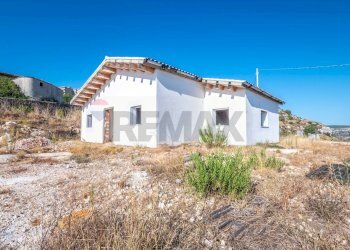 Facciata - Villa SP 37
 
snc, Melilli - foto 11