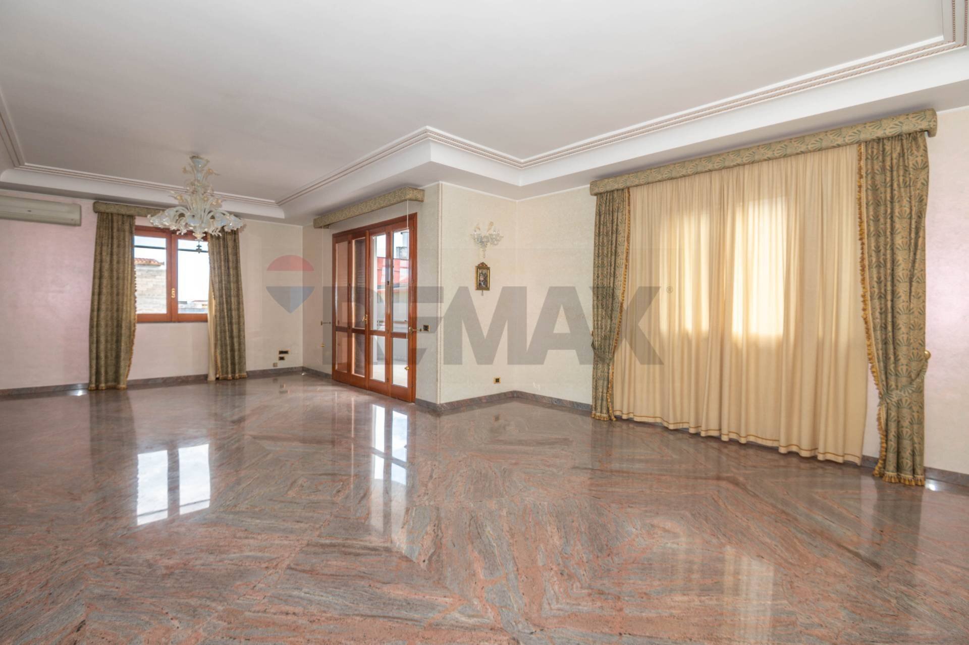 Stanza vuota - Semi-detached house Via Archimede
 
13, Solarino - photo 2