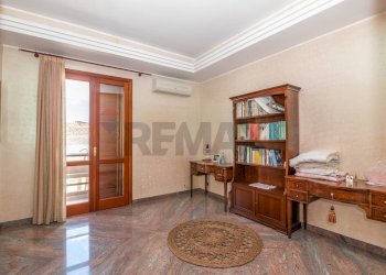 Soggiorno - Casa semi indipendente Via Archimede
 
13, Solarino - foto 23