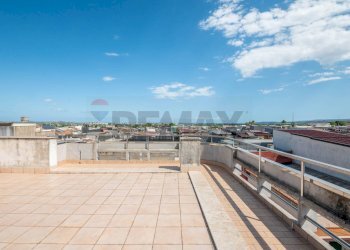 Terrazza - Casa semi indipendente Via Archimede
 
13, Solarino - foto 28