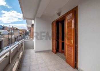 Balcone - Casa semi indipendente Via Archimede
 
13, Solarino - foto 37