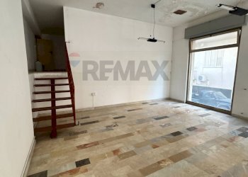 Stanza vuota - Locale Commerciale Via Ferrucci 117, Pachino - foto 9