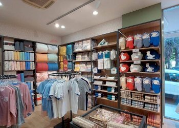 Cabina armadio - Attività Commerciale Via Adige
34/44, Siracusa - foto 1