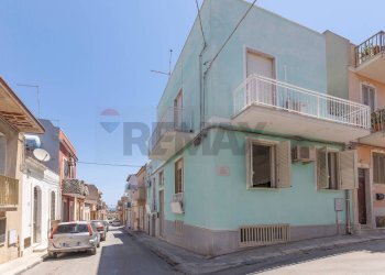 Edificio all\'aperto - Casa indipendente Via Roma
 
235, Pachino - foto 2