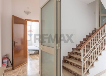 Scale - Casa indipendente Via Roma
 
235, Pachino - foto 15