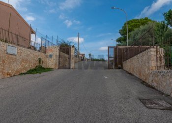 Edificio all\'aperto - Villa a Schiera Siracusa - foto 2