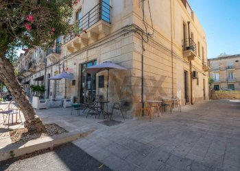 Edificio all\'aperto - Bar Tavola Calda - Fredda armando diaz
33/A, Siracusa - foto 34