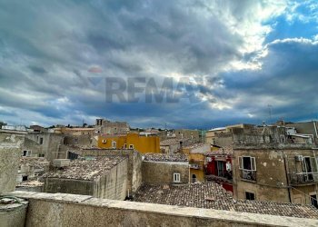 Edificio all\'aperto - Independent house VIA PETRARCA
 
25, Palazzolo Acreide - photo 15