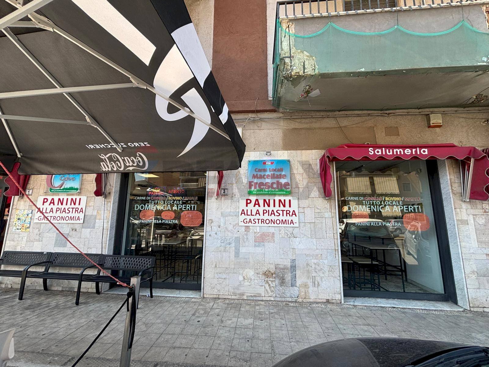 Edificio all\'aperto - Negozio Via della Pentapoli
 
1, Priolo Gargallo - foto 1