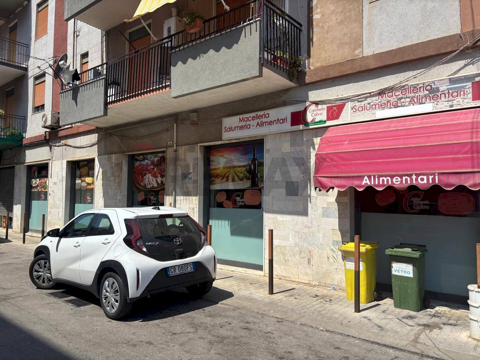 Edificio all\'aperto - Negozio Via della Pentapoli
 
1, Priolo Gargallo - foto 2