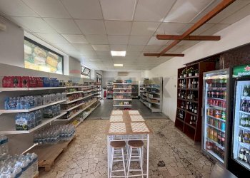 Dispensa di stoccaggio - Negozio Via della Pentapoli
 
1, Priolo Gargallo - foto 5