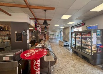 Dispensa di stoccaggio - Negozio Via della Pentapoli
 
1, Priolo Gargallo - foto 12