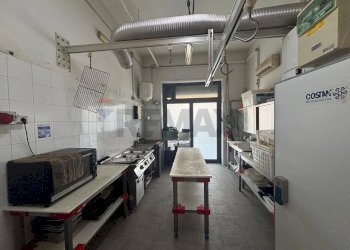 Cucina - Negozio Via della Pentapoli
 
1, Priolo Gargallo - foto 13