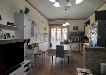 Sala da pranzo - Apartment Via Leonardo da Vinci
 
35, Sortino - photo 7