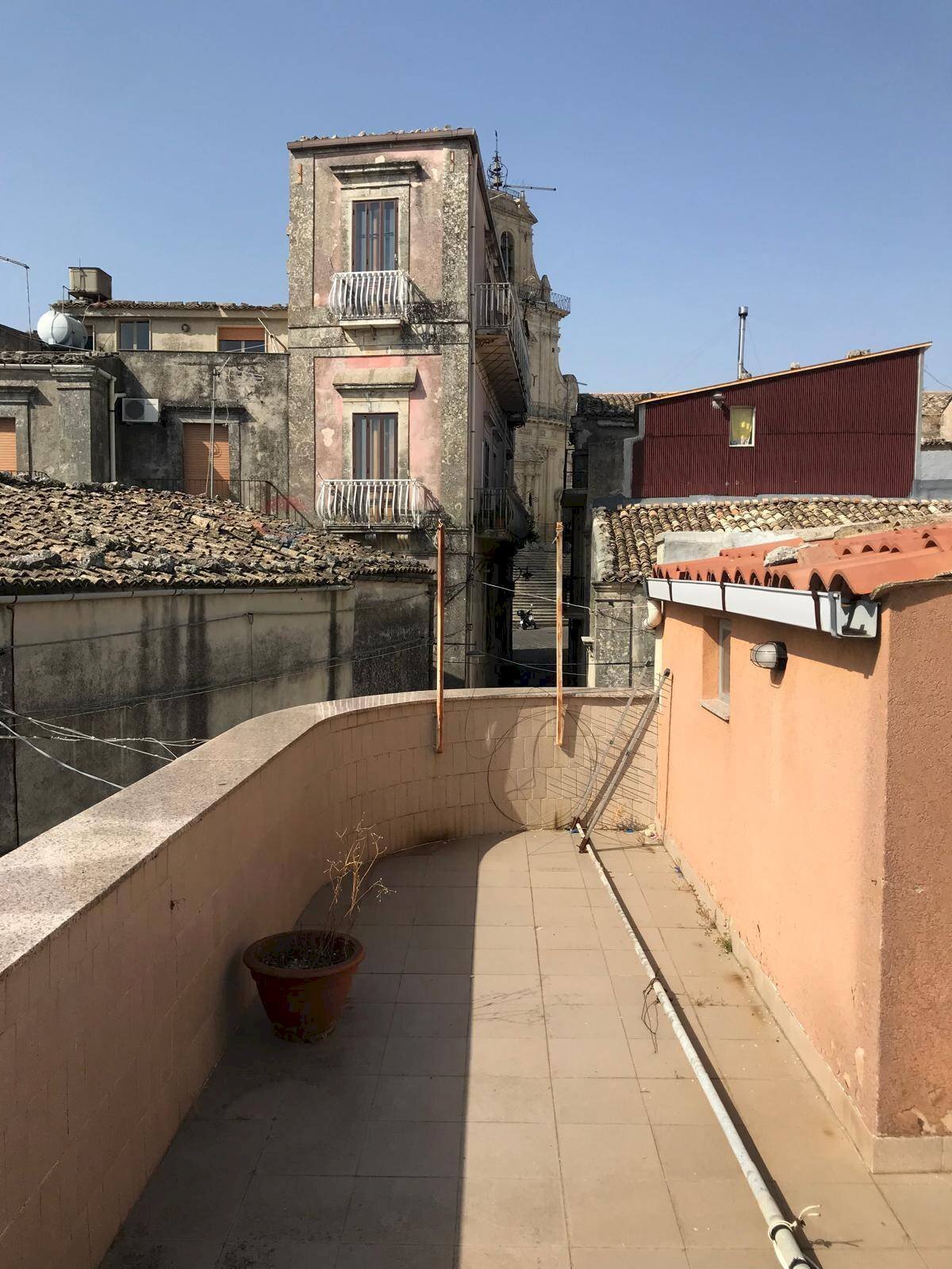 Balcone - Independent house via Pietro Messina
 
21, Palazzolo Acreide - photo 1