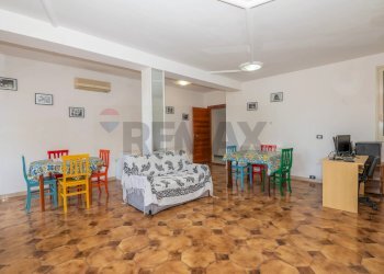 Sala da pranzo - Villa Via Palermo
 
41, Pachino - foto 37