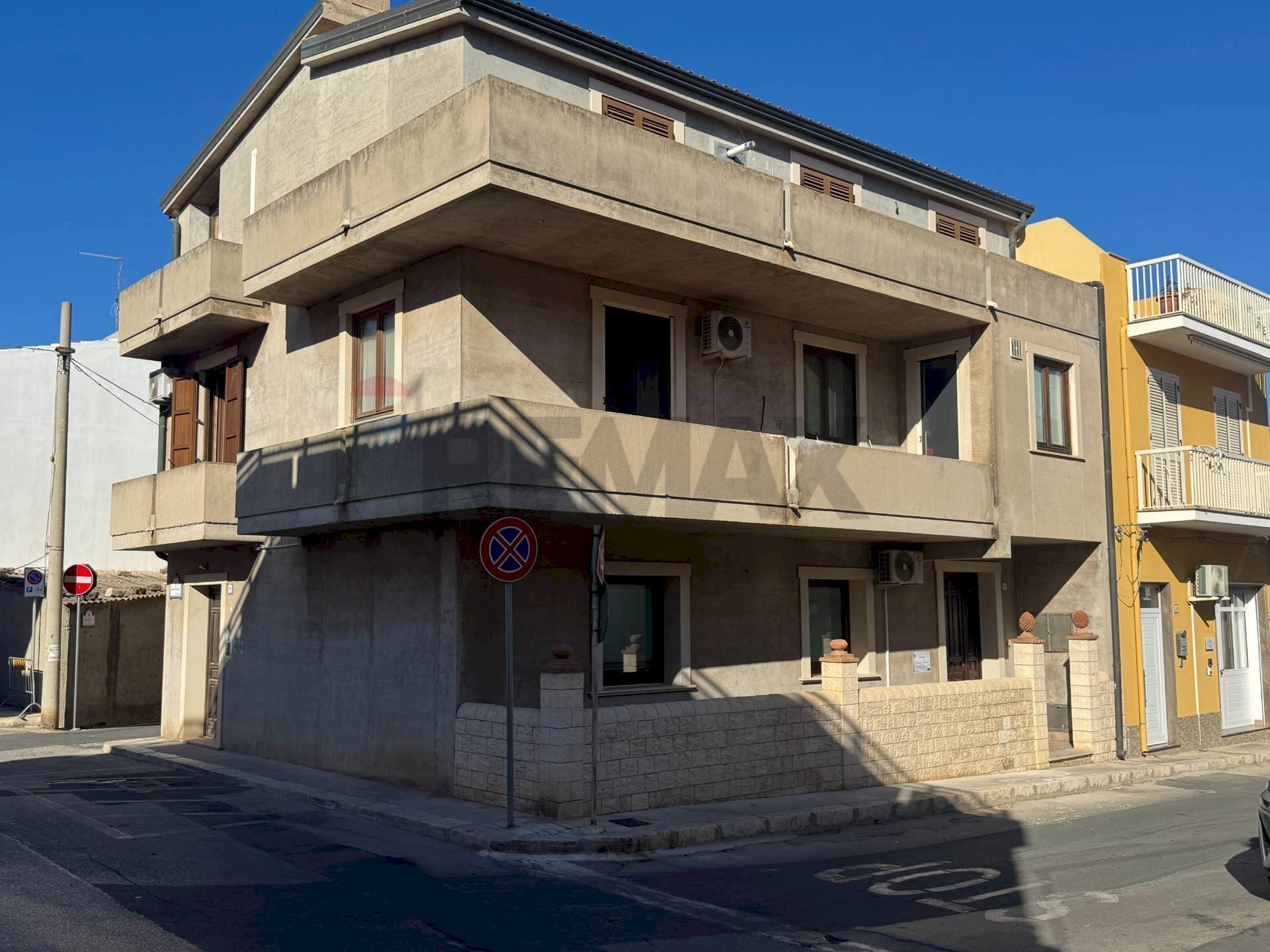 Edificio all\'aperto - Casa semi indipendente VIA CATRINI
 
15, Portopalo di Capo Passero - foto 1