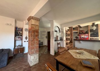 Sala da pranzo - Casa semi indipendente VIA CATRINI
 
15, Portopalo di Capo Passero - foto 14