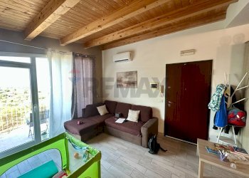 Soggiorno - Trilocale Via Agira
 
8, Melilli - foto 1