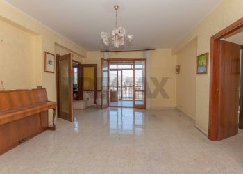 Ingresso - Salone - Appartamento Via P.S. Mattarella
 
25, Floridia - foto 4