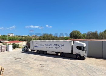 Non correlato - Locale Commerciale Viale Paradiso
 
snc, Pachino - foto 8