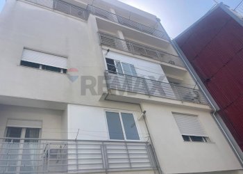 Edificio all\'aperto - Four-room apartment via Armando Diaz
 
98, Francofonte - photo 26