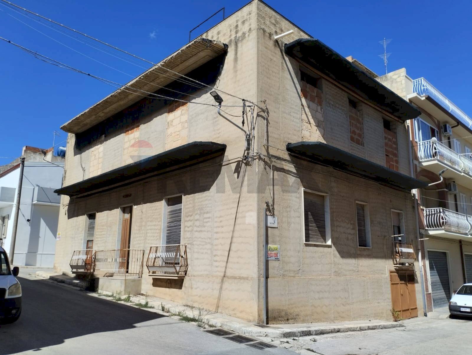 Edificio all\'aperto - Casa semi indipendente via Orfanotrofio Leggio
 
2, Rosolini - foto 1