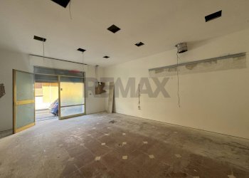 Stanza vuota - Commercial Premises VIA MAGENTA
 
113, Pachino - photo 4