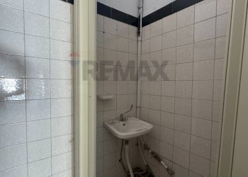 Bagno - Commercial Premises VIA MAGENTA
 
113, Pachino - photo 7