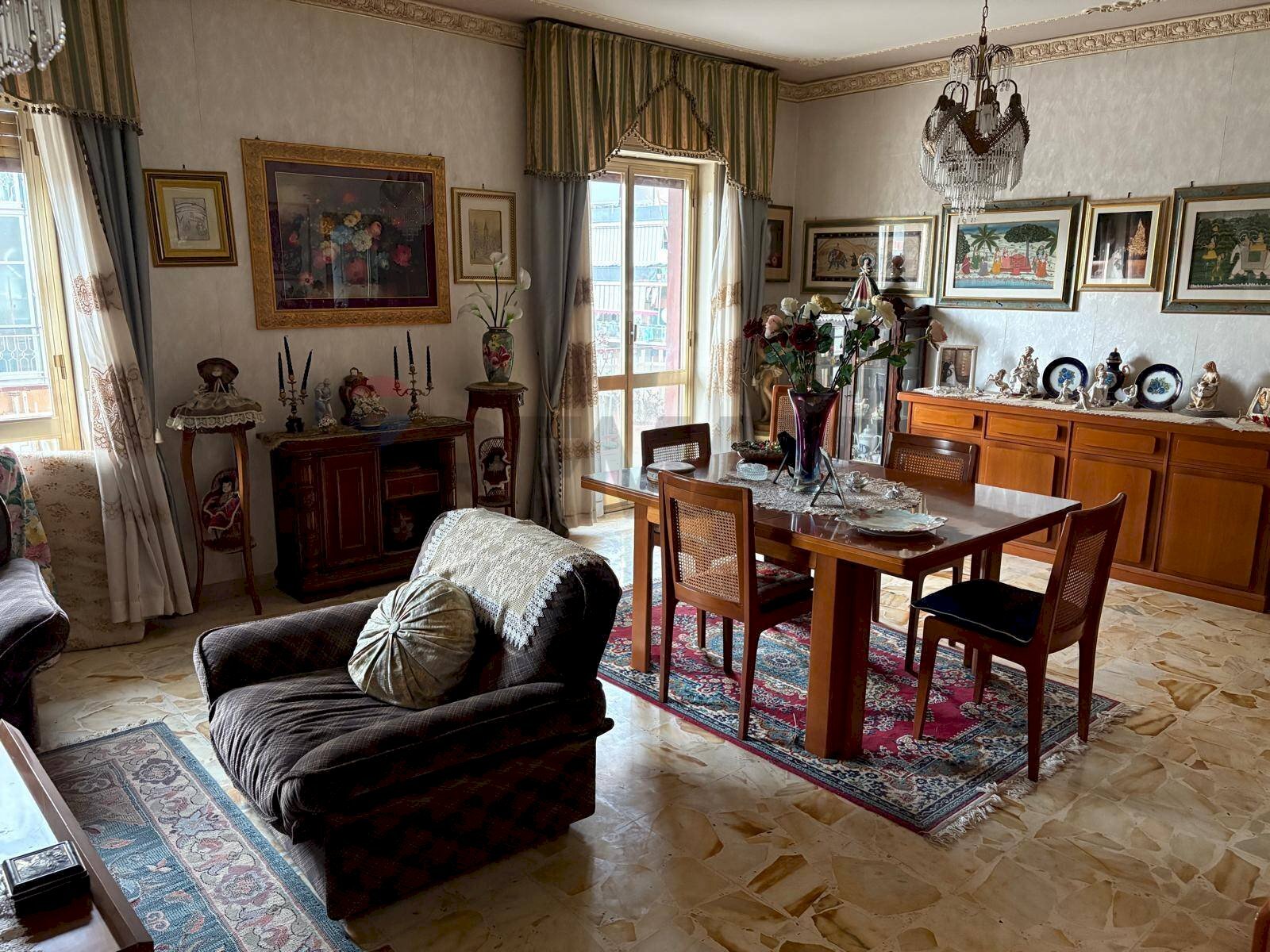 Sala da pranzo - Apartment via Paternò
 
81, Siracusa - photo 1