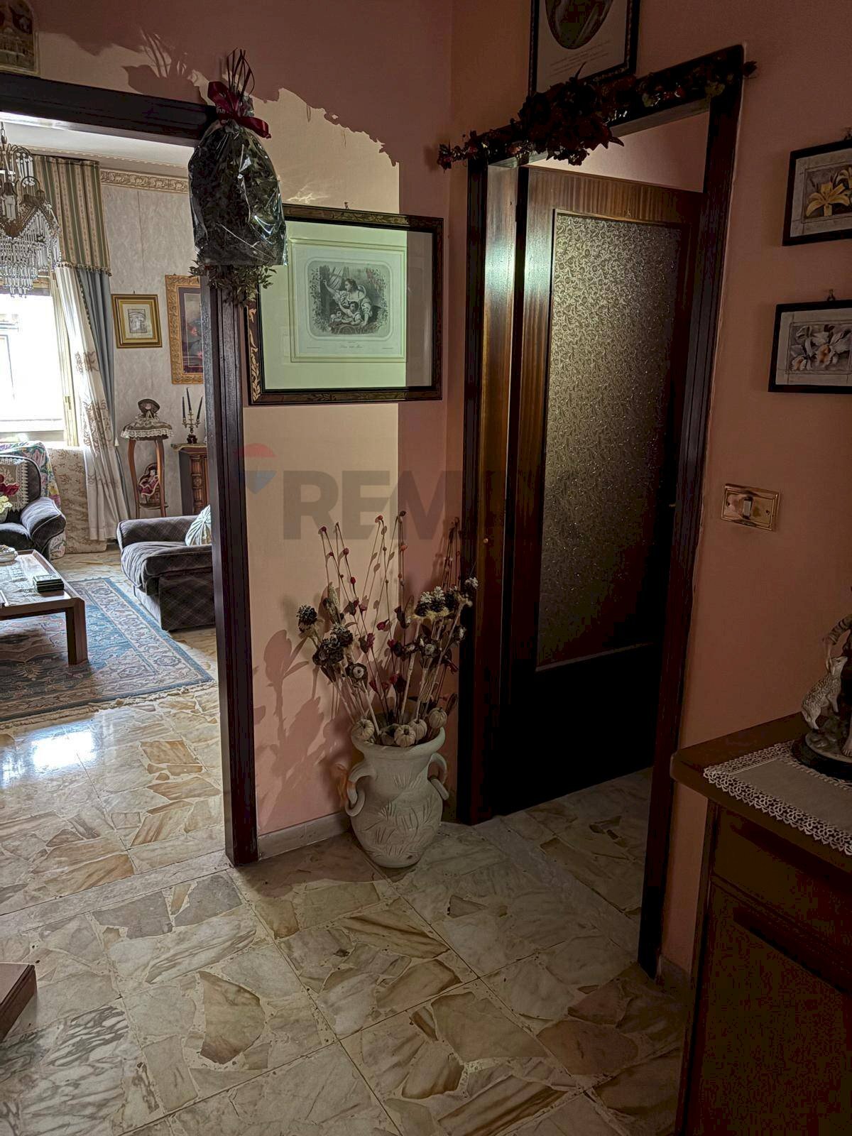 Hall / corridoio - Apartment via Paternò
 
81, Siracusa - photo 3