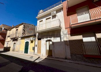 Edificio all\'aperto - Independent house Via San Francesco
 
45, Palazzolo Acreide - photo 20