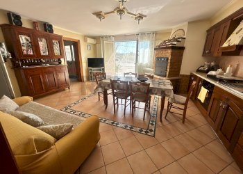 Sala da pranzo - Casa indipendente Via P. Umberto
 
181, Pachino - foto 1