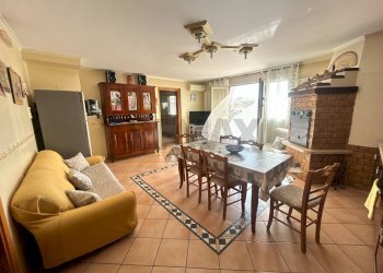 Sala da pranzo - Casa indipendente Via P. Umberto
 
181, Pachino - foto 6