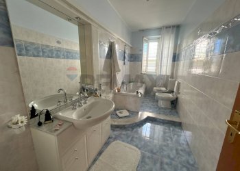 Bagno - Casa indipendente Via P. Umberto
 
181, Pachino - foto 23