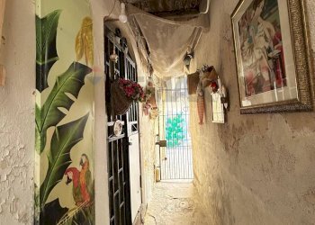 Hall / corridoio - Casa indipendente VICOLO II VIA DELLA GIUDECCA
 
23, Siracusa - foto 11
