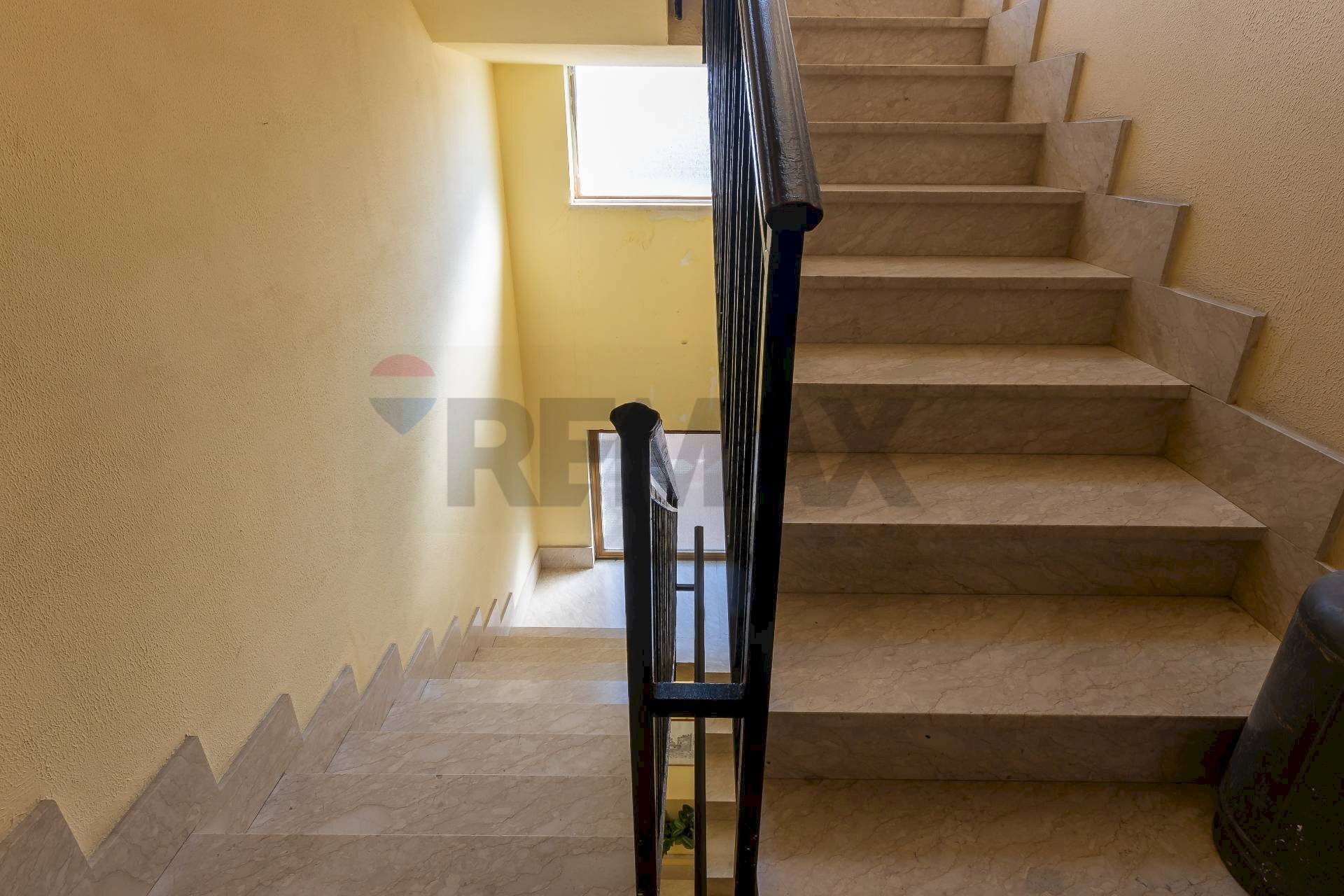 Scale - Bilocale Via San Martino della Battaglia
 
15, Priolo Gargallo - foto 2