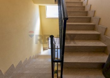 Scale - Bilocale Via San Martino della Battaglia
 
15, Priolo Gargallo - foto 2