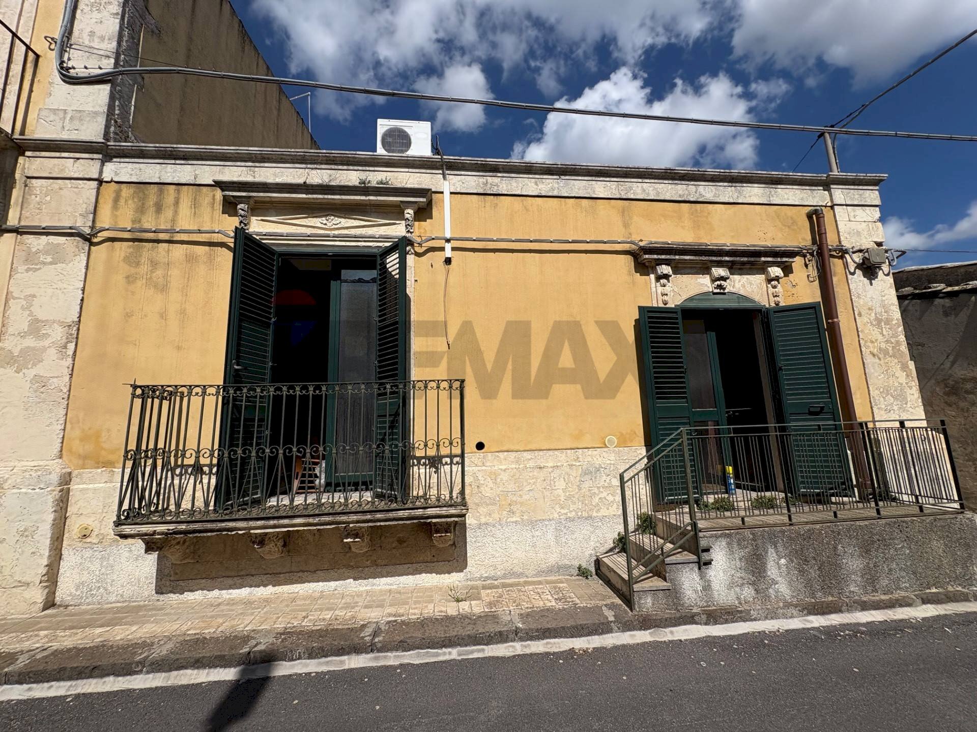 Casa all\'aperto - Independent house Via Roma
 
12, Cassaro - photo 1