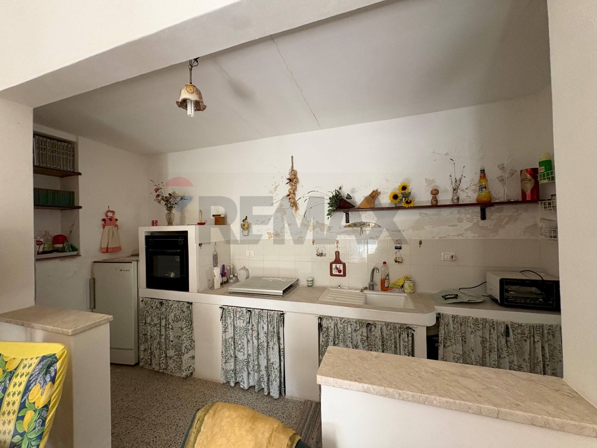 Cucina - Independent house Via Roma
 
12, Cassaro - photo 3