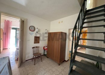 Scale - Independent house Via Roma
 
12, Cassaro - photo 9