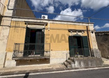 Casa all\'aperto - Independent house Via Roma
 
12, Cassaro - photo 19