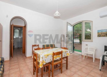 Sala da pranzo - Villa San Lorenzo - V Strada
 
22, Noto - foto 11